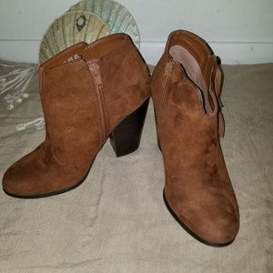 Fringe Zip Ankle Boots Faux Suede 5.5 brown Carlos